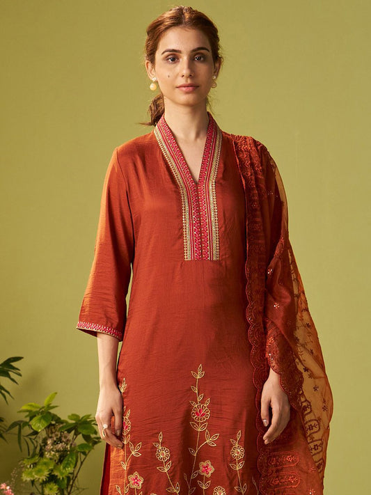 Dhiyona IE Women Floral Embroidered Kurta with Trousers & Dupatta