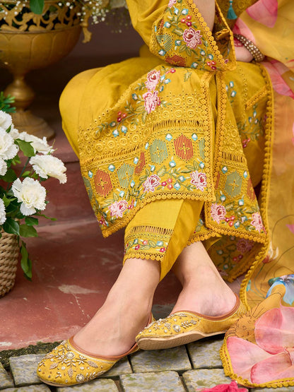 Women Floral Embroidered Panelled Thread Work Kurta with Trousers & With Dupatta