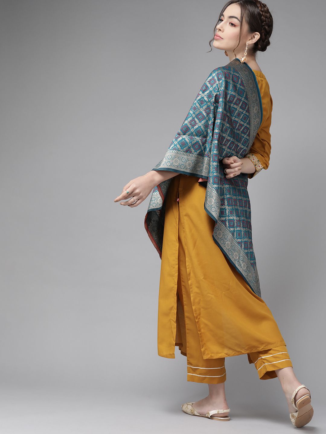 Dhiyona VA Women'sCreamy Mustard Yoke Design Kurta Set