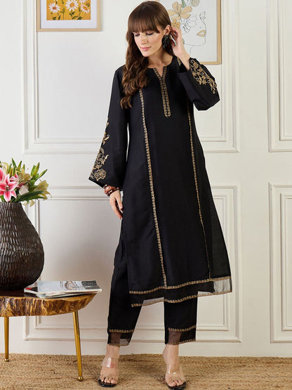 Dhiyona IE Embroidered Round Neck Top With Trousers Co-Ords