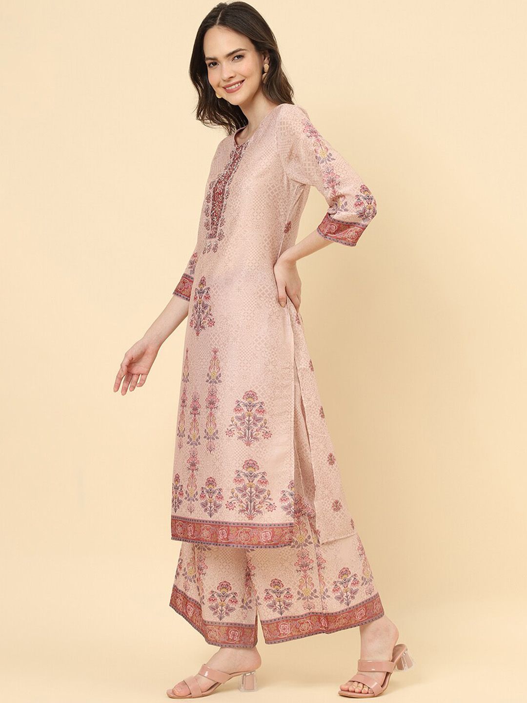 Dhiyona VA Women'sFloral Printed Regular Beads and Stones Kurta With Trousers & Dupatta