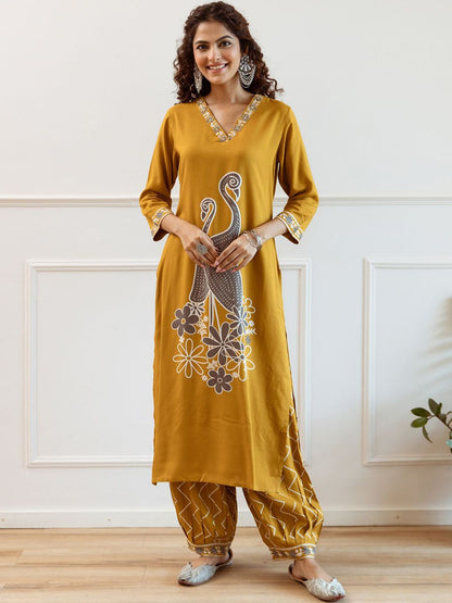 Women Embroidered Regular Beads and Stones Kurta with Trousers