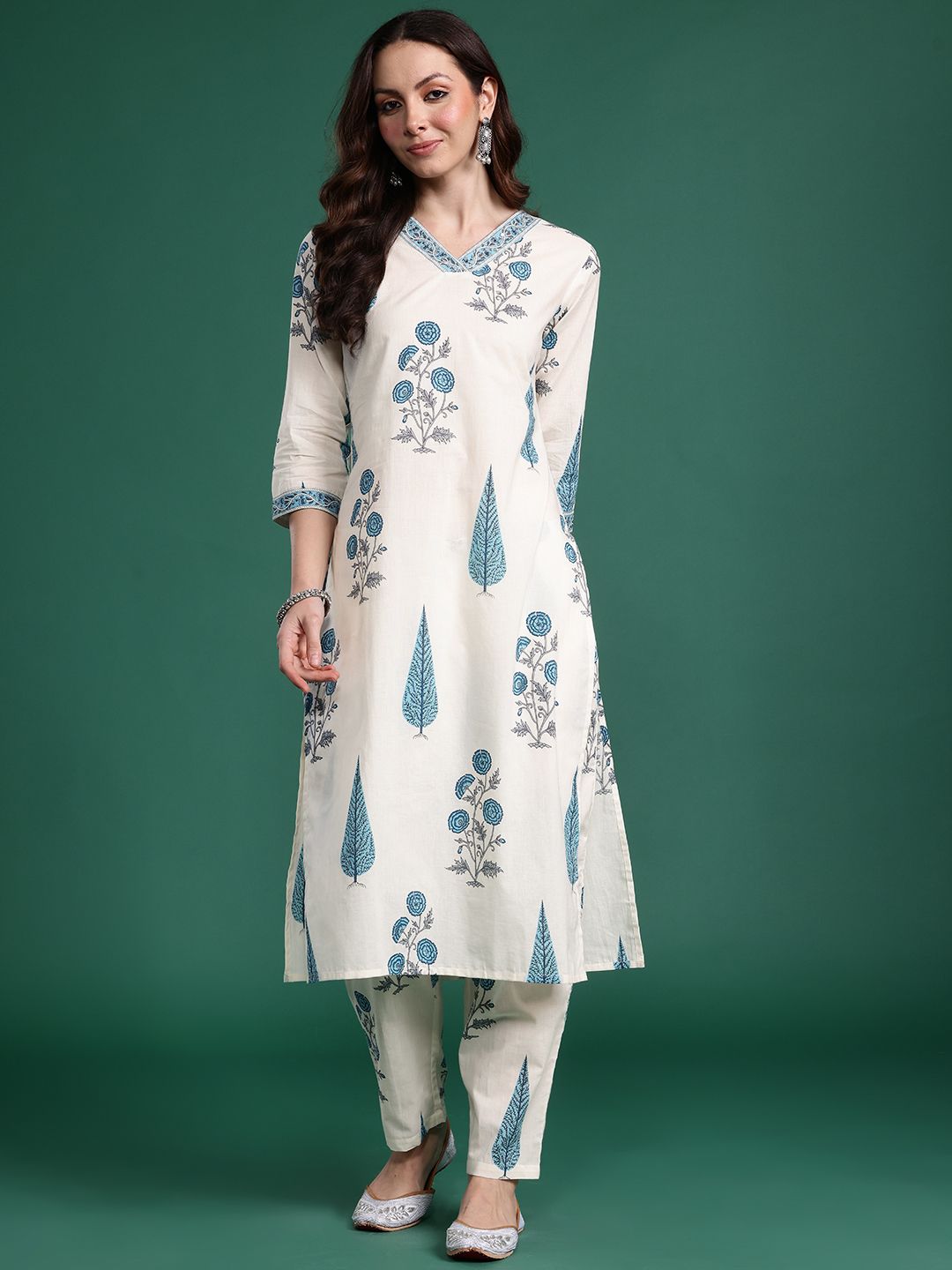 Dhiyona IE Floral Printed Regular Kurta with Trousers