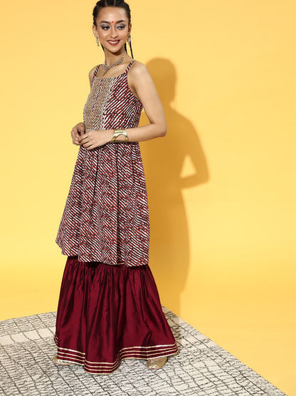 Dhiyona IE Women Geometric Satin All in the Details Kurta Set