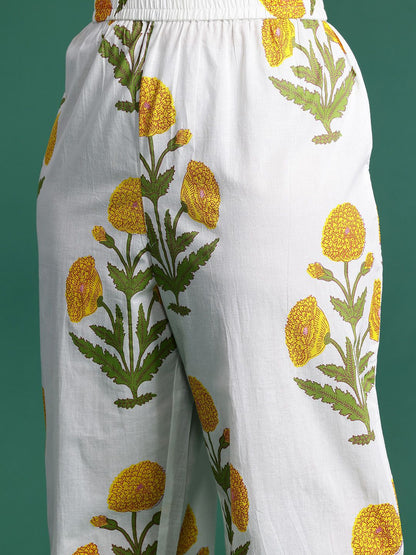 Dhiyona IE Plus Size Floral Printed Pleated Pure Cotton Kurta with Trousers