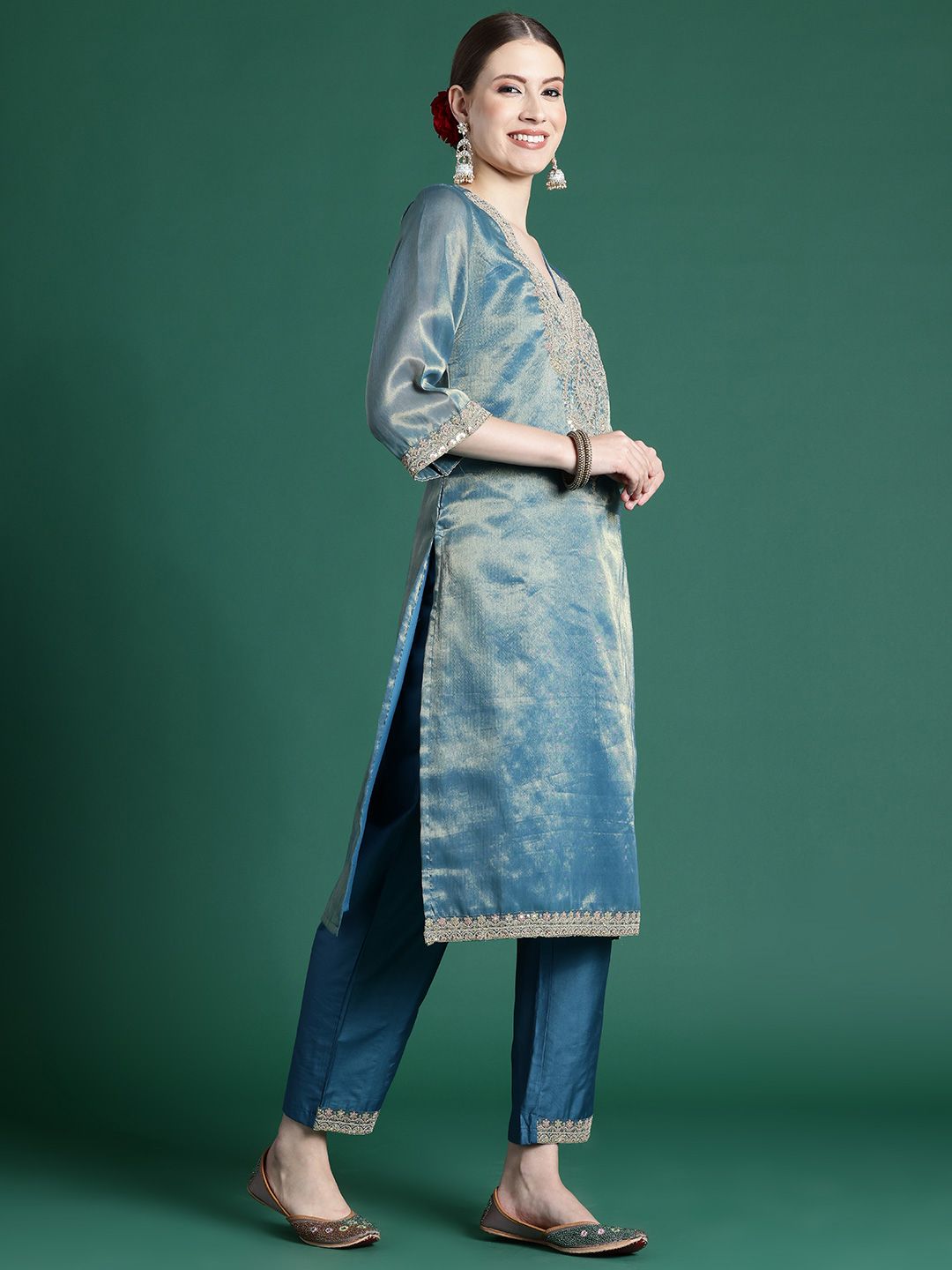 Women Ethnic Motifs Embroidered Regular Kurta with Trousers & With Dupatta