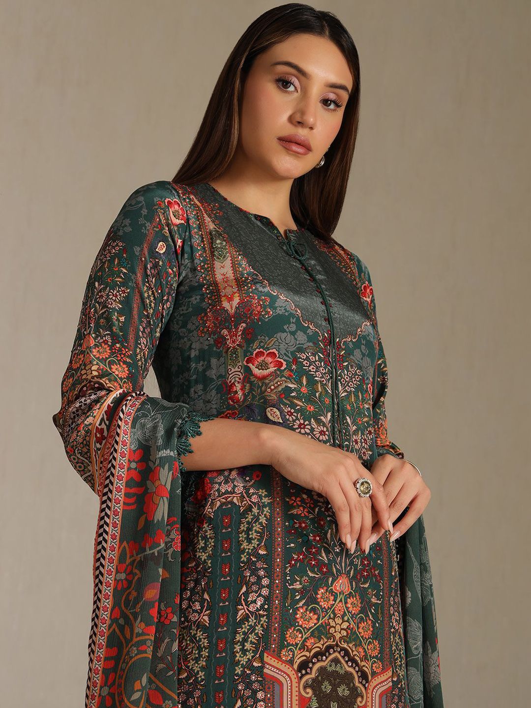 Dhiyona SO Women's Women Ethnic Motifs Printed Beads and Stones Kurta with Trousers & Dupatta