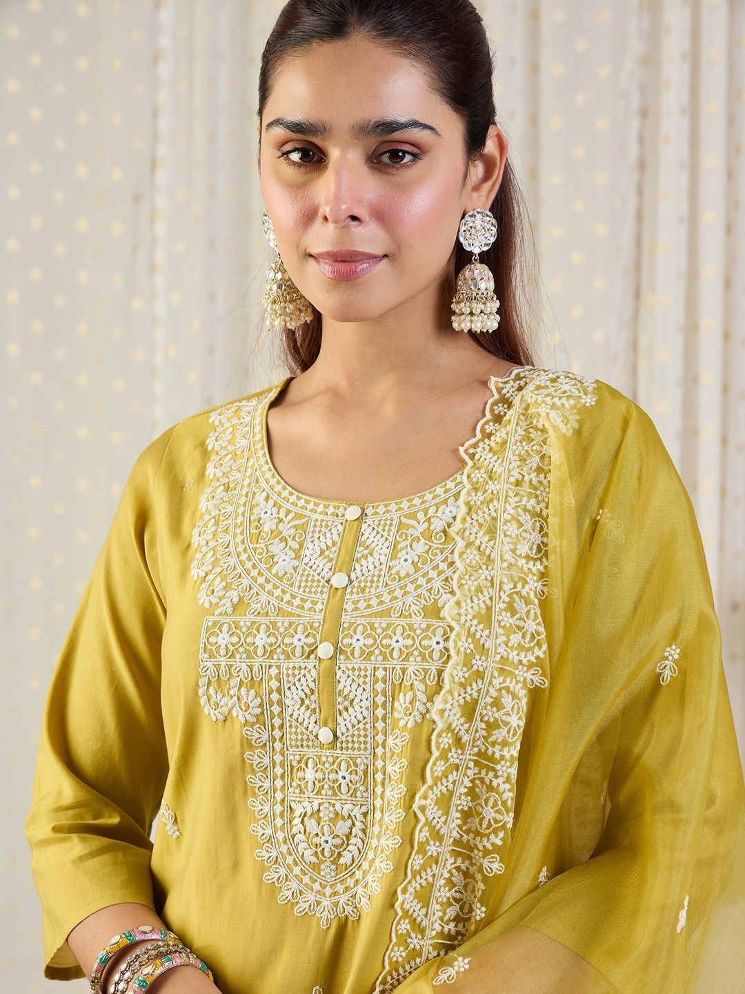 Ethnic Motifs Embroidered Thread Work Straight Kurta With Trousers & Dupatta