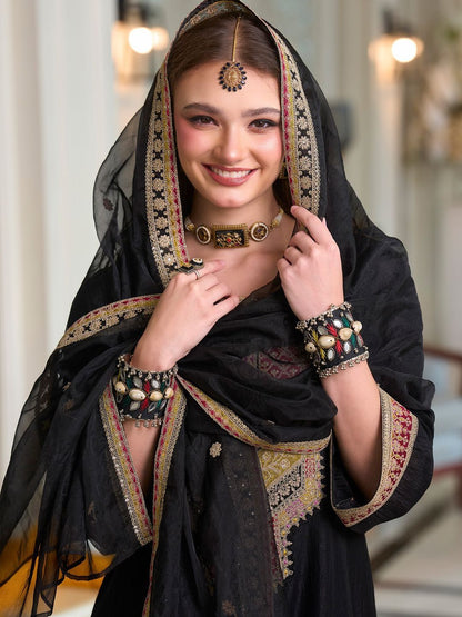 Women Ethnic Motifs Embroidered Regular Kurta & Trousers With Dupatta