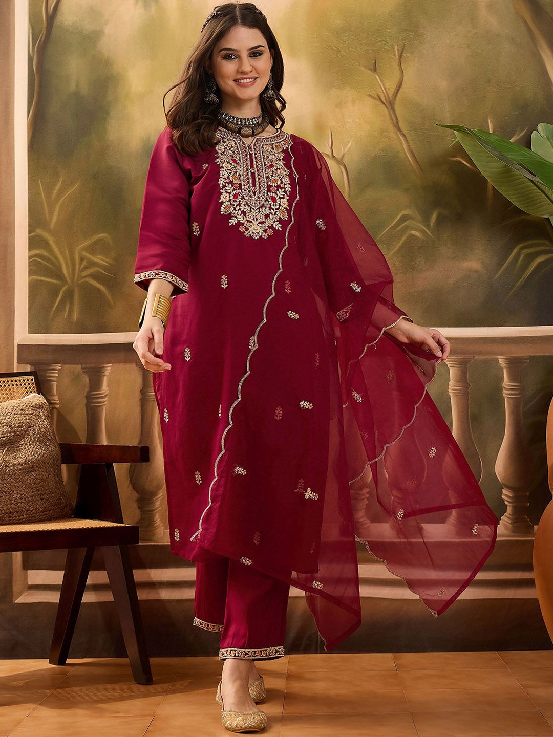 Dhiyona SN Women's Floral Embroidered Notch Neck Straight Kurta With Trousers & Dupatta