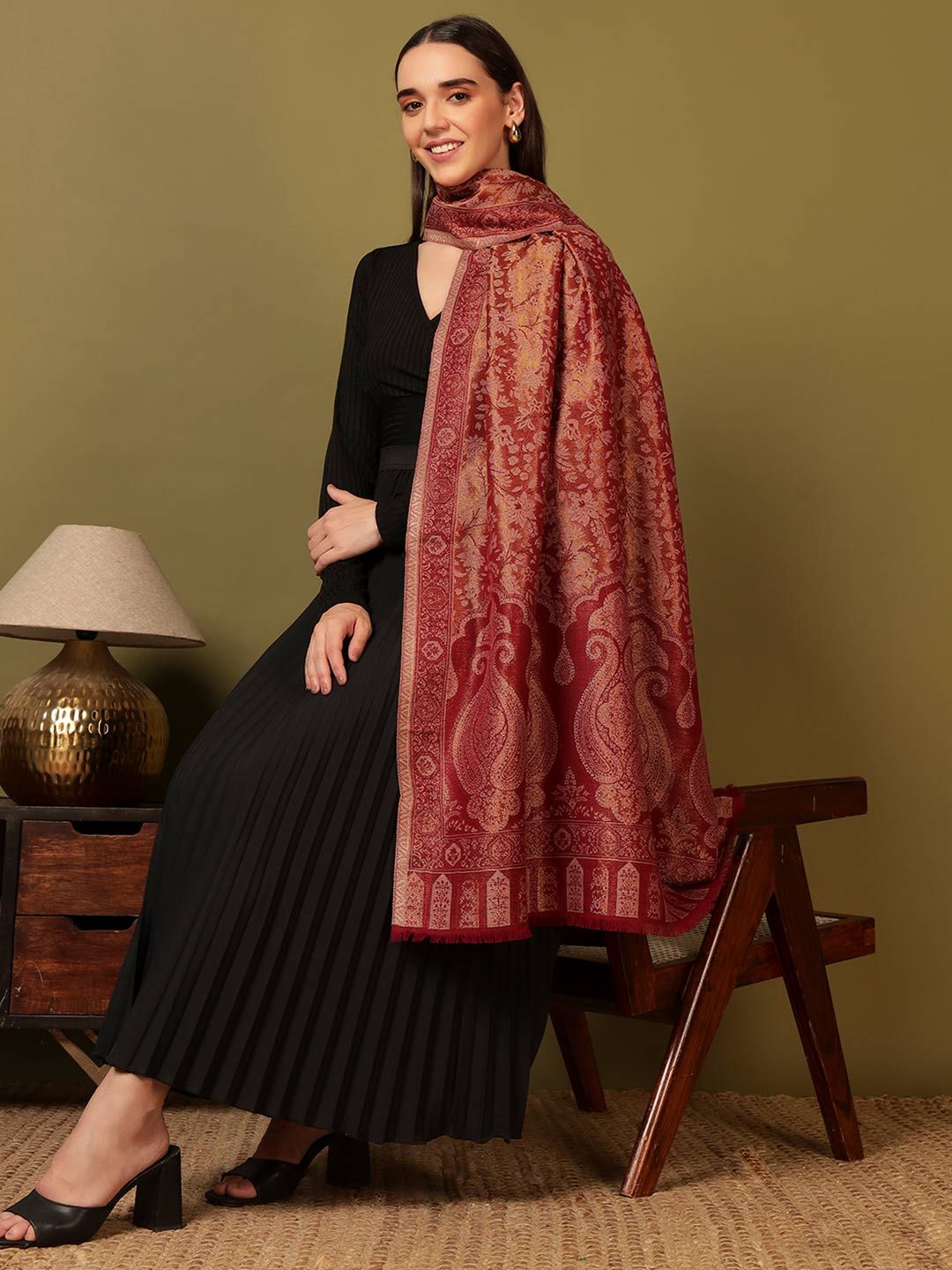 Dhiyona PA Paisley Woven Design Hunar Zari Kaani Shawl