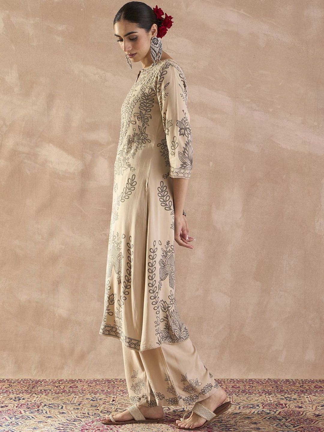Dhiyona IE Floral Printed Sequinned Tunic With Trousers
