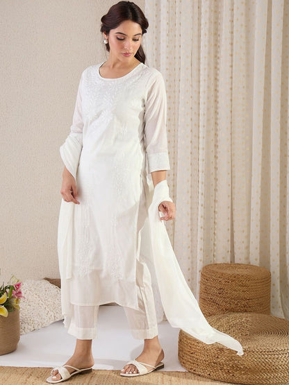 Women Ethnic Motifs Embroidered Regular Thread Work Pure Cotton Kurta with Trousers & With Dupatta