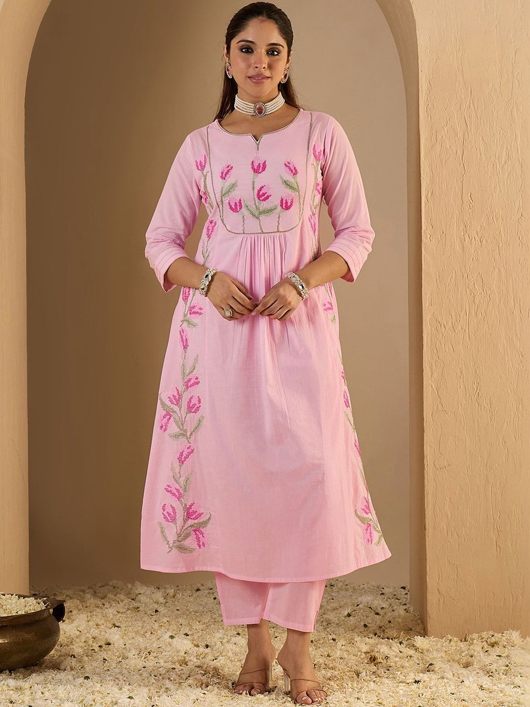 Women Floral Embroidered Empire Thread Work Pure Cotton Kurta with Trousers & With Dupatta