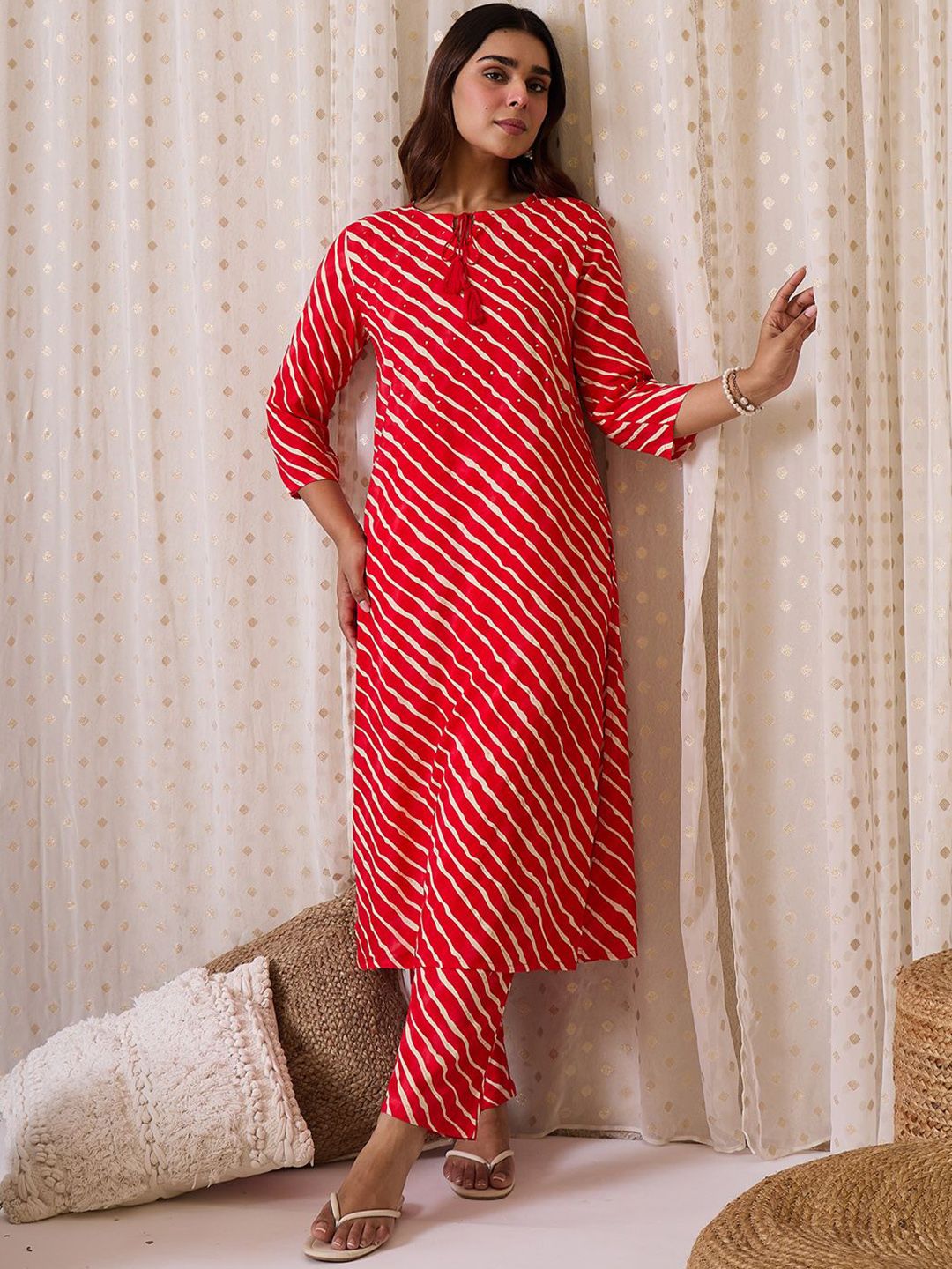 Dhiyona IE Printed Tie-Up Neck Tunic With Trouser