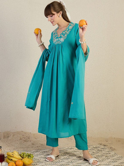 Women Floral Embroidered Tiered Thread Work Pure Cotton Kurta with Trousers & With Dupatta