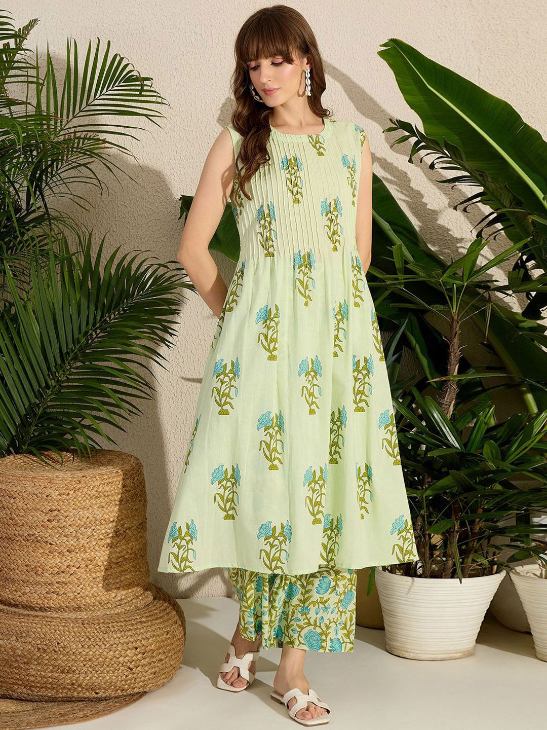 Dhiyona IE Printed Round Neck A-Line Pure Cotton Kurta With Pants