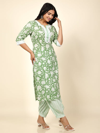 Women's Cotton Green Straight Kurta