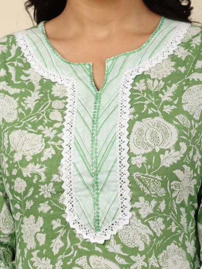 Women's Cotton Green Straight Kurta Set