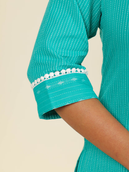 Women's Cotton Turquoise Straight Kurta