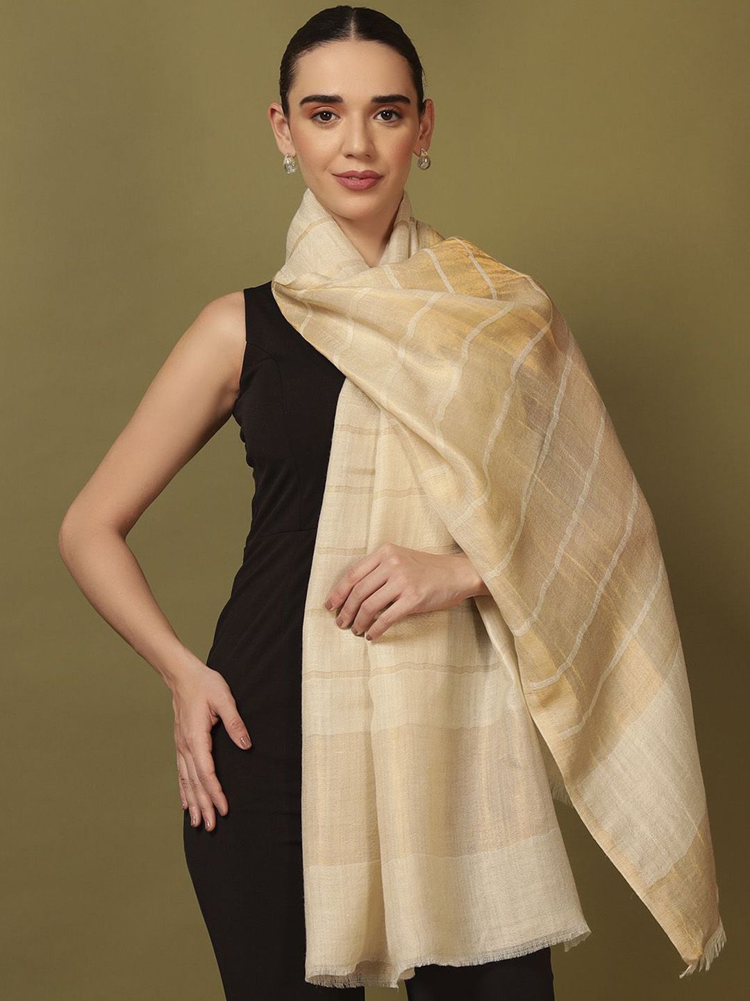 Dhiyona PA Checked Woven Design Reversible Gulzarim Pashmina Fine Wool Shawl