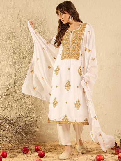 Dhiyona IE White Floral Embroidered Notch Neck Organza Kurta with Trousers & Dupatta
