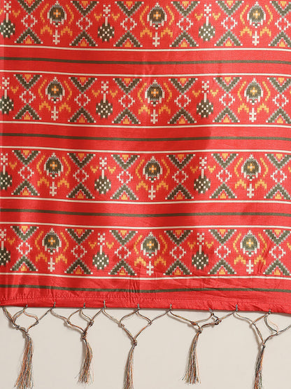 Women's Silk Blend Off White Digital Print Celebrity Saree With Blouse Piece