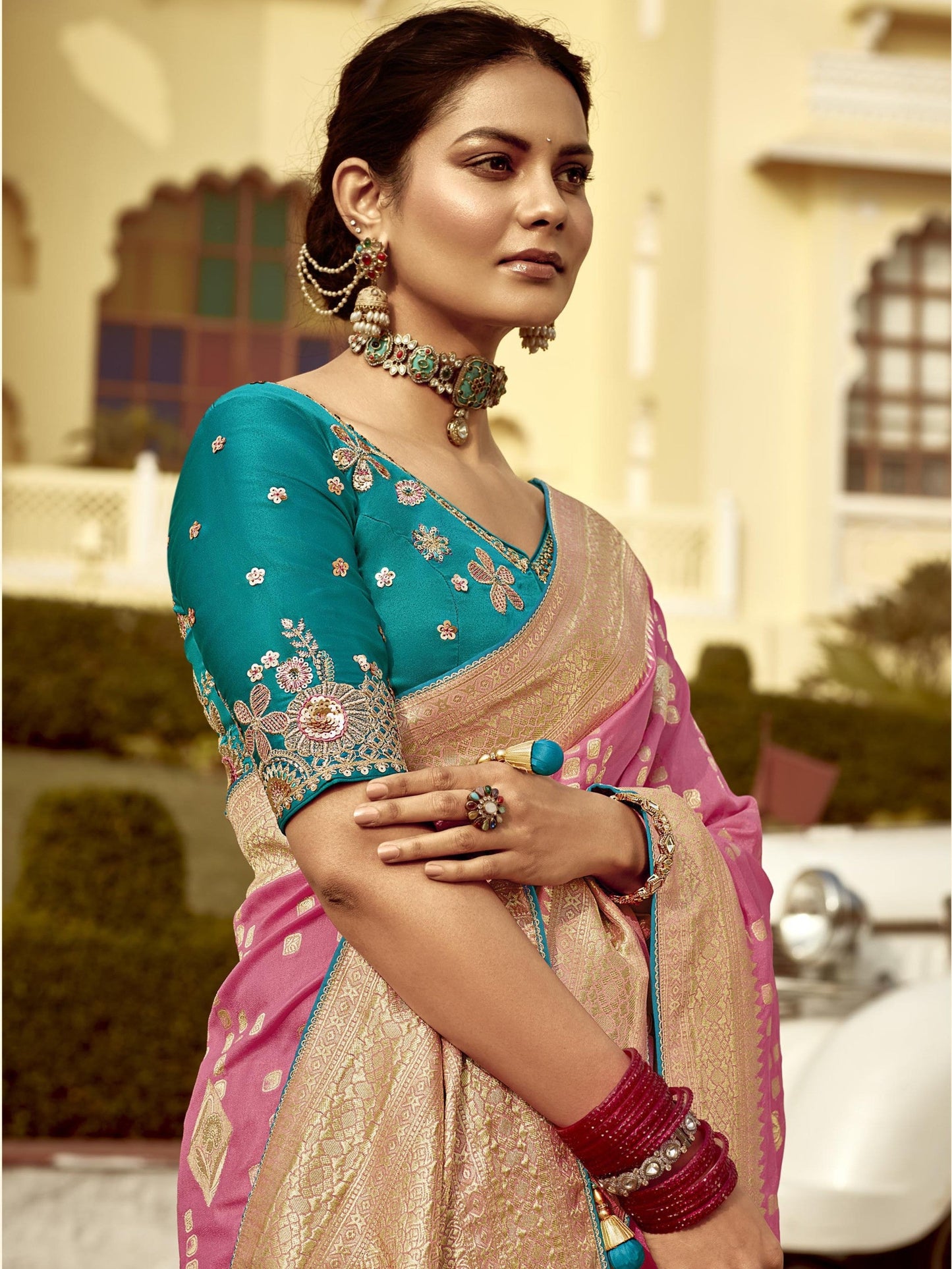 Dhiyona KM Women Pink Banarasi Silk Saree With Gold Zari Weaving
