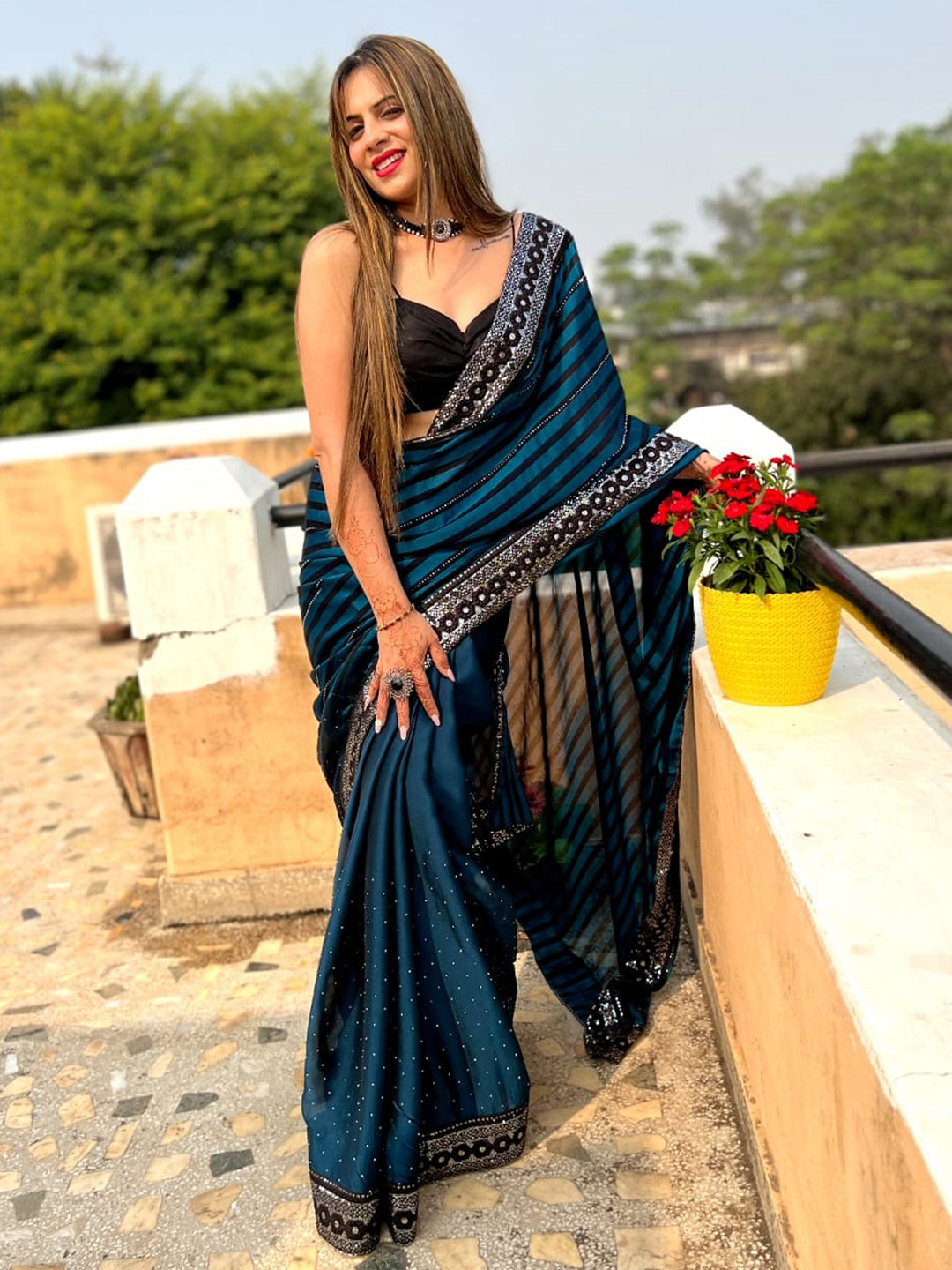 Women's Georgette Teal blue Embellished Designer Saree With Blouse Piece