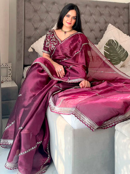 Women's Organza Purple Embellished Designer Saree With Blouse Piece