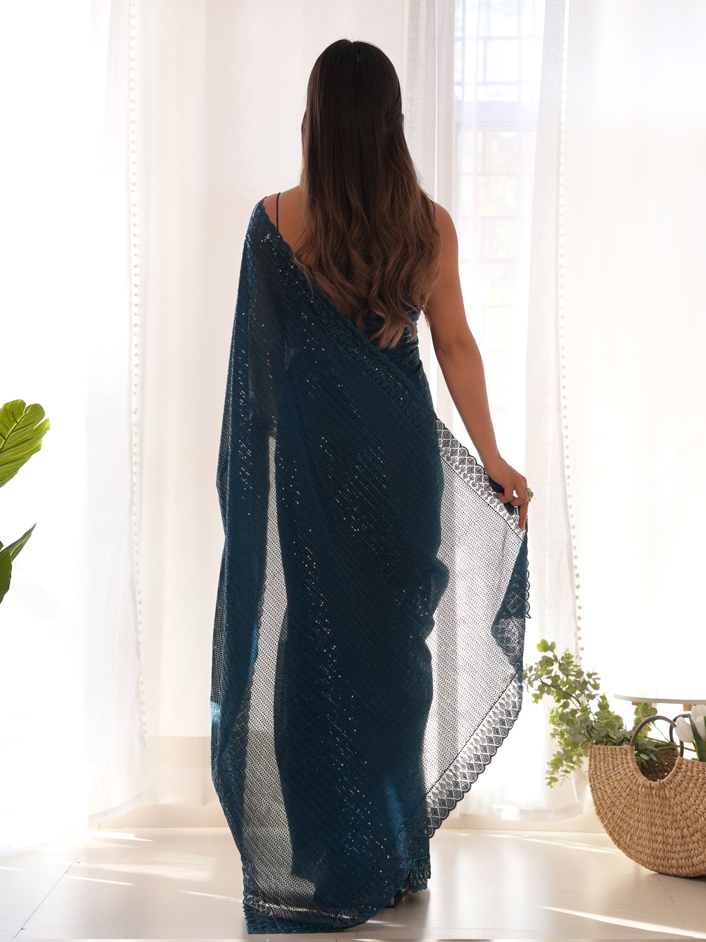 Women's Georgette Teal blue Embellished Designer Saree With Blouse Piece