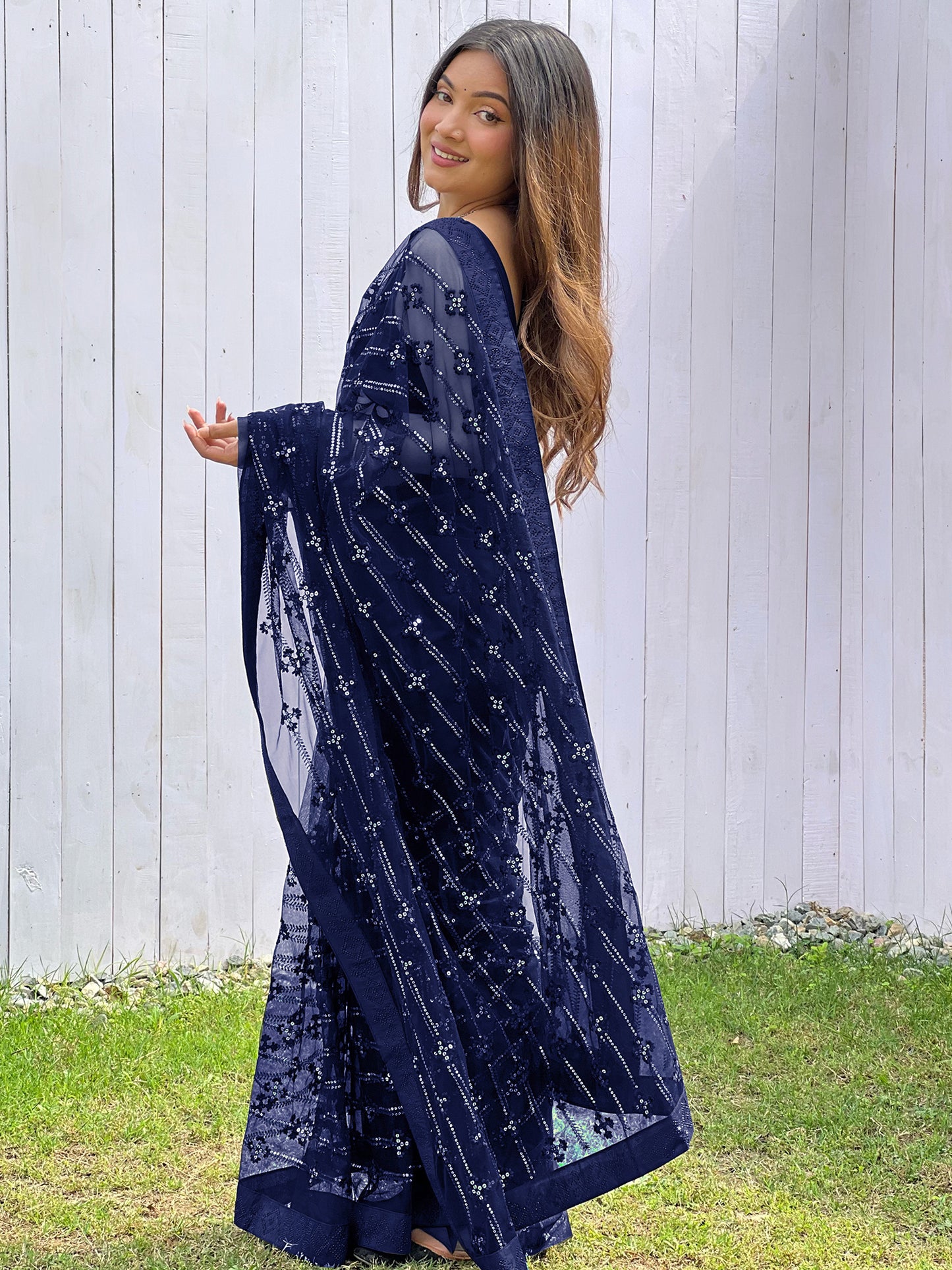 Women's Net Navy Blue Embellished Designer Saree With Blouse Piece