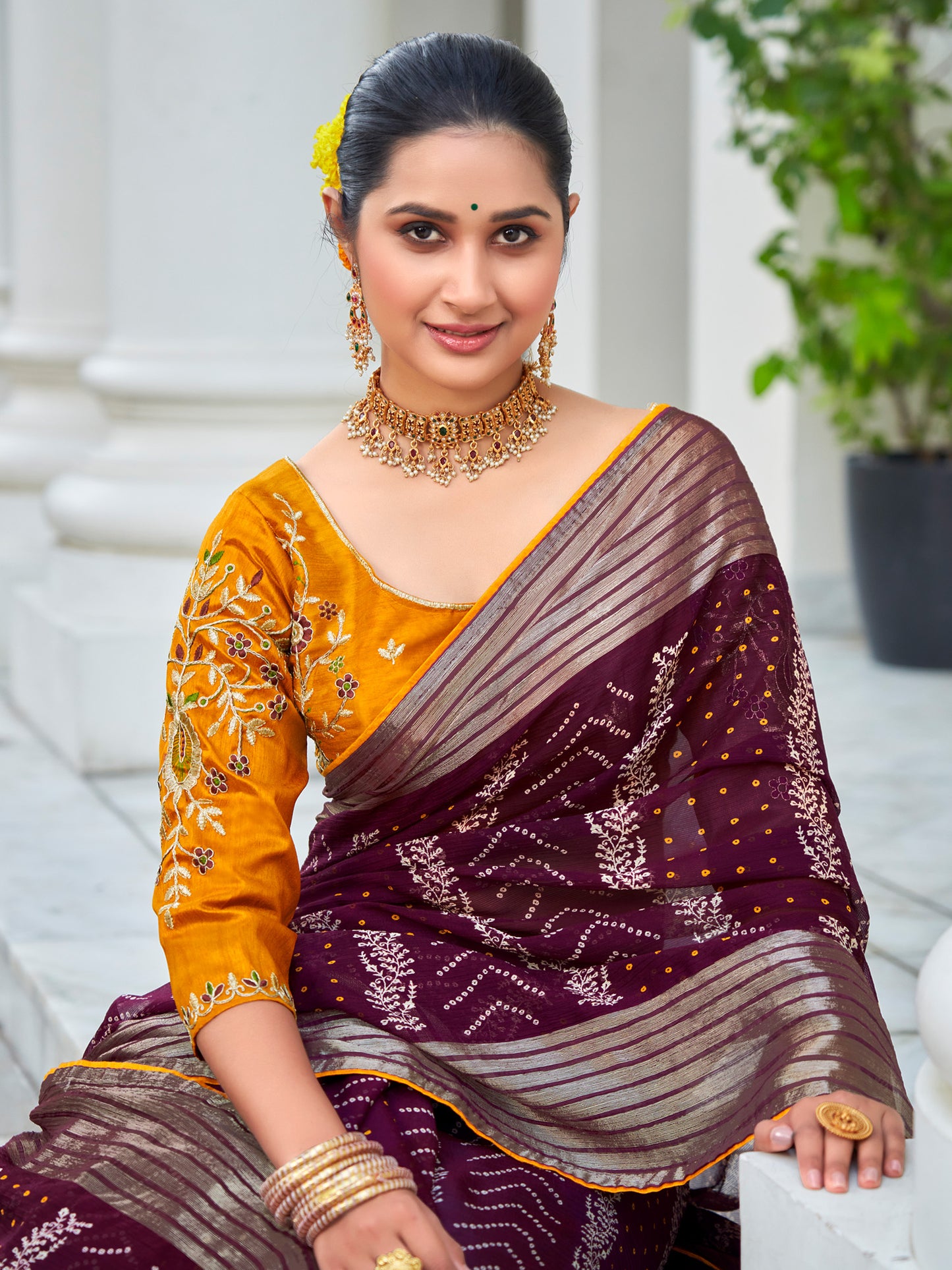 Women's Chiffon Purple Embellished Designer Saree With Blouse Piece