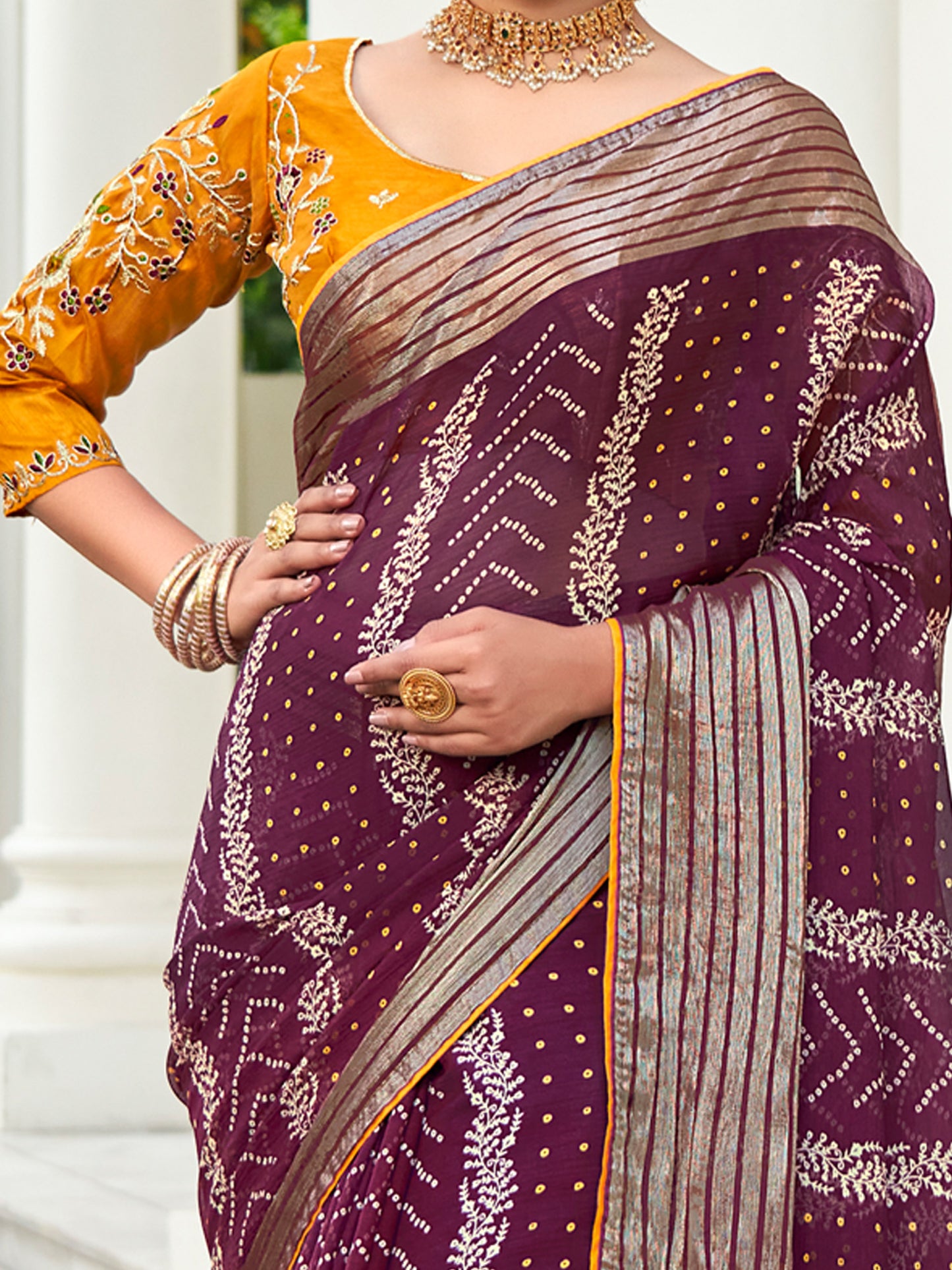 Women's Chiffon Purple Embellished Designer Saree With Blouse Piece