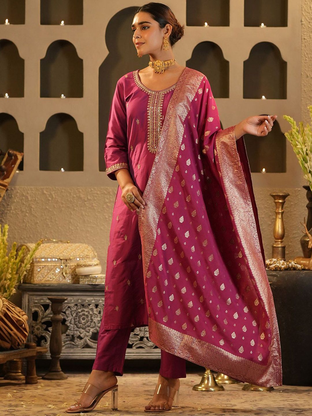 Floral Embroidered Round Neck Zari Straight Kurta & Trousers With Dupatta