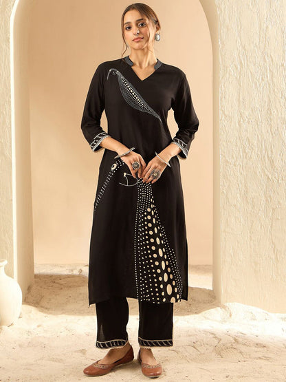 Dhiyona IE Women Printed Regular Kurta with Trousers