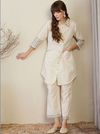 Women Ethnic Motifs Embroidered Regular Thread Work Kurta with Trousers
