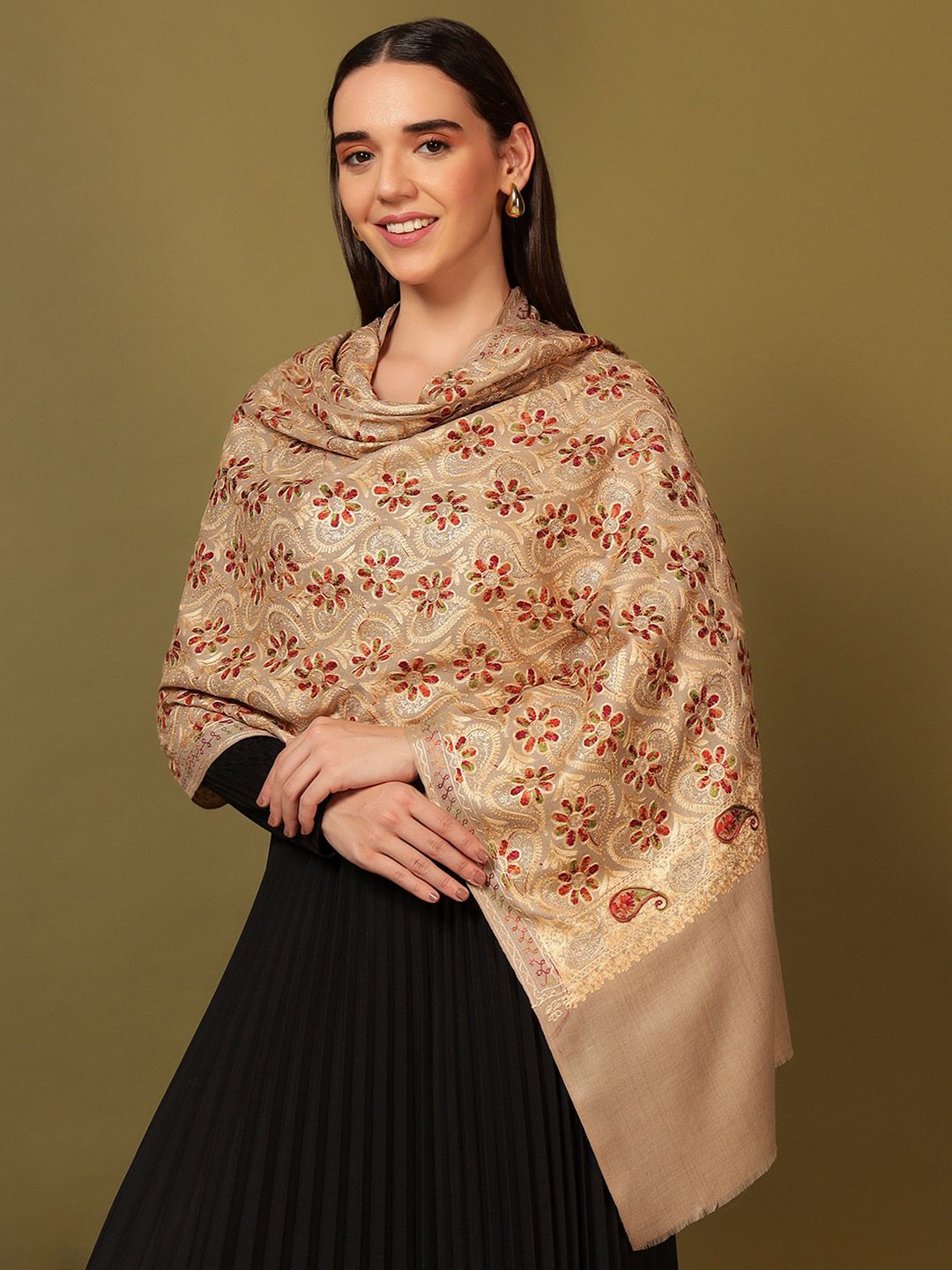 Dhiyona PA Kashish Floral Embroidered Woolen Shawl