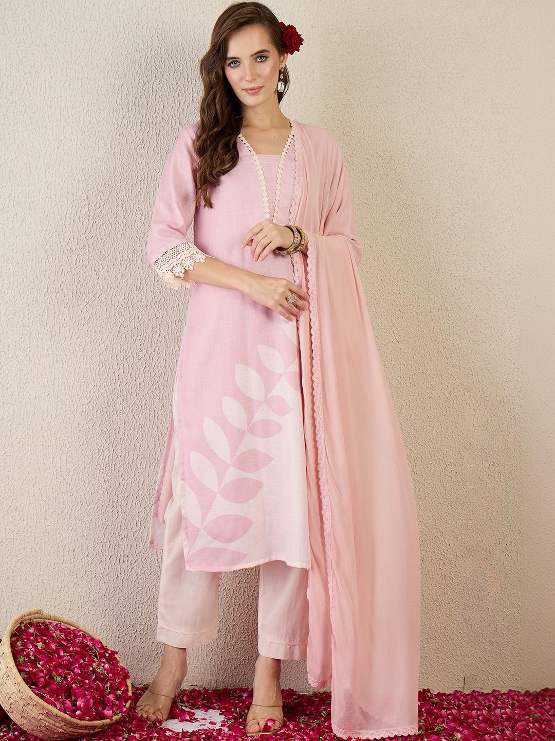 Women Floral Printed Regular Thread Work Linen Kurta with Trousers & With Dupatta