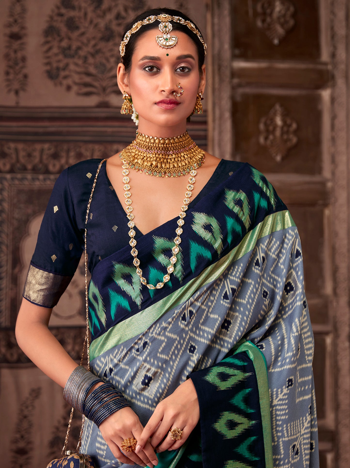 Women's Tussar Silk Grey Printed Designer Saree With Blouse Piece