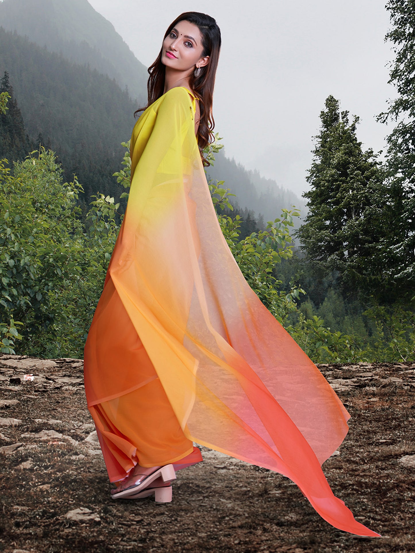 Women's Organza Yellow Solid Celebrity Saree With Blouse Piece