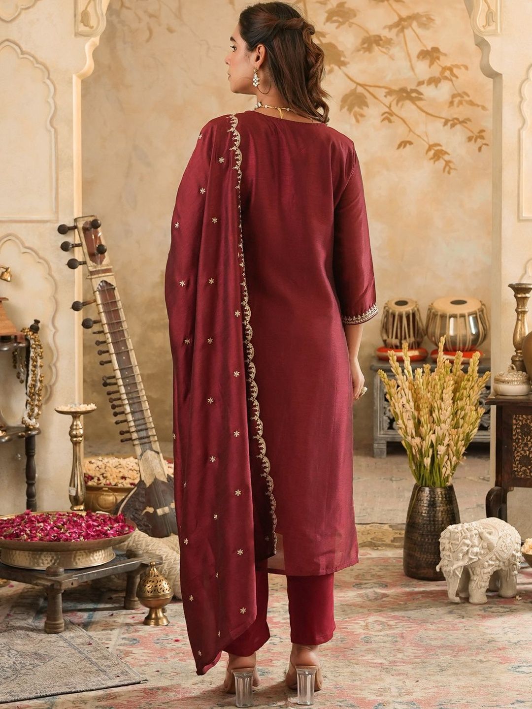 Women Ethnic Motifs Embroidered Thread Work Kurta with Trousers & Dupatta