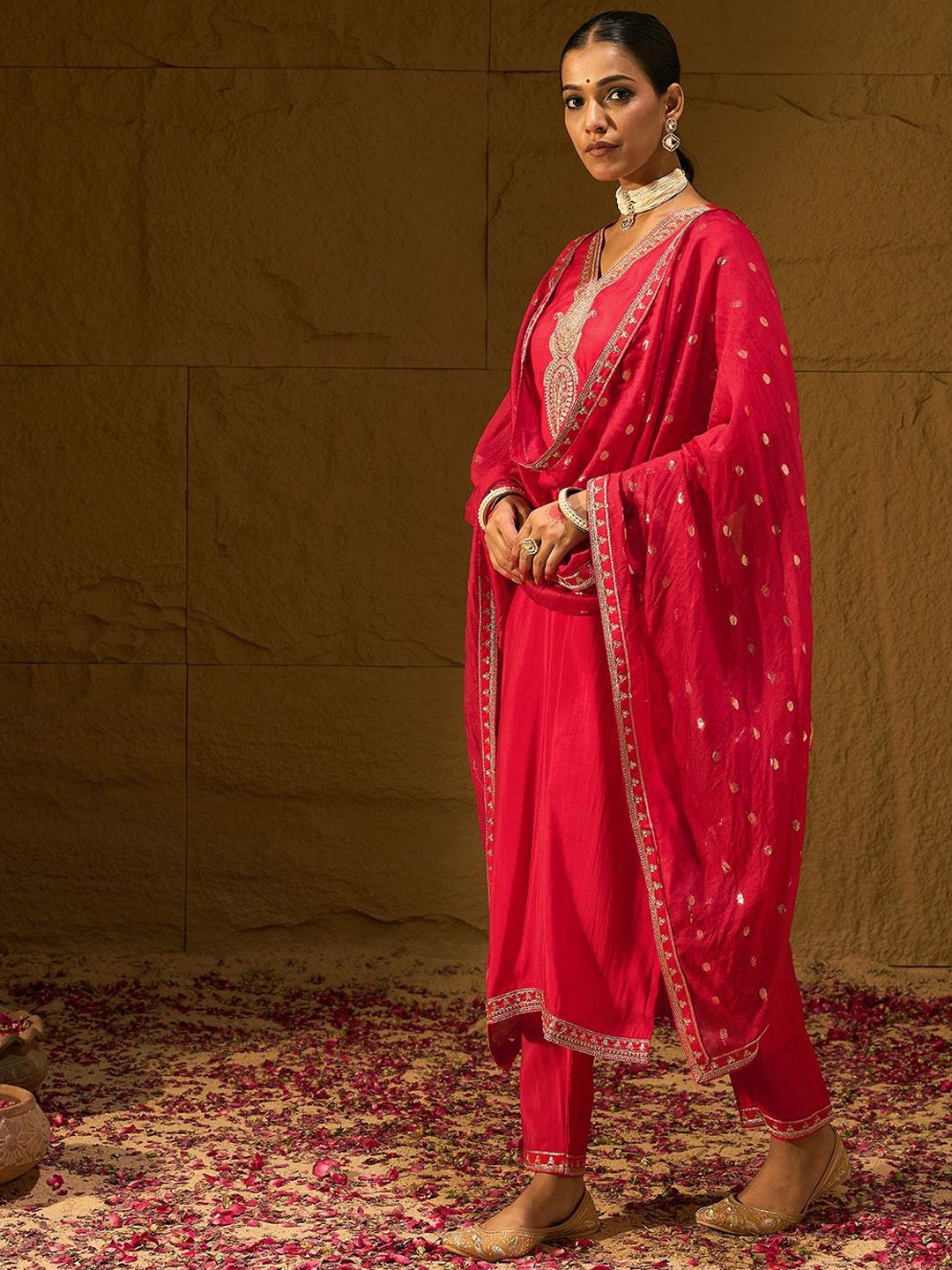 Ethnic Motifs Embroidered V-Neck Straight Kurta With Trousers & Dupatta