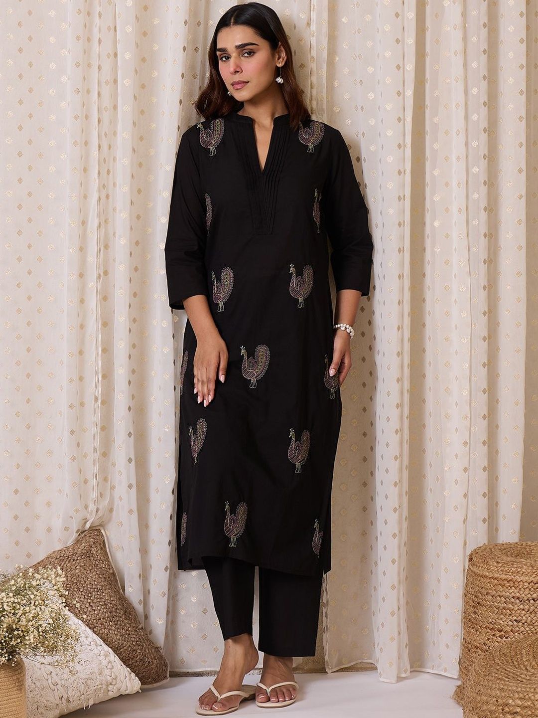 Dhiyona IE Women Ethnic Motifs Embroidered Regular Thread Work Cotton Kurta Set