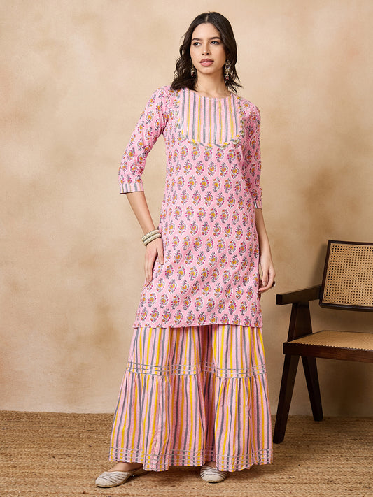 Dhiyona RV Women's Pure Cotton Straight Side Slit Kurta Set