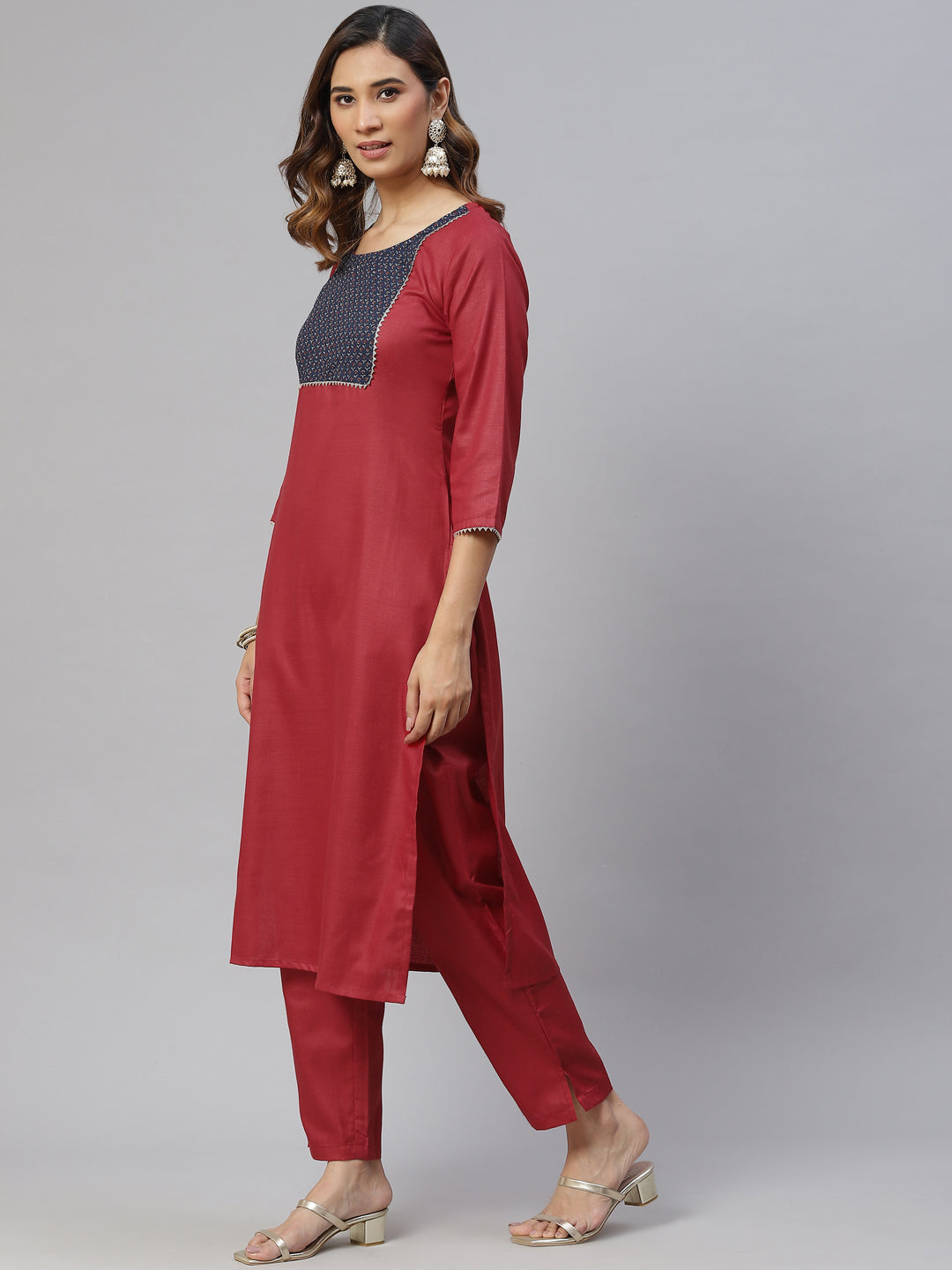 Dhiyona RV Women's Cotton Straight Side Slit Gottapatti Kurta Pant Set With Duppata
