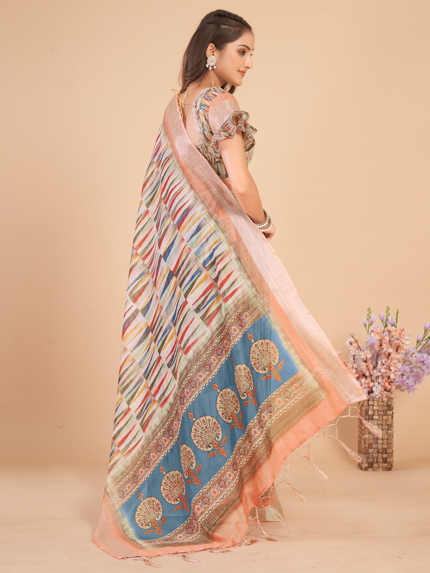 Women's Linen Blend Multicolored Printed Designer Saree With Blouse Piece