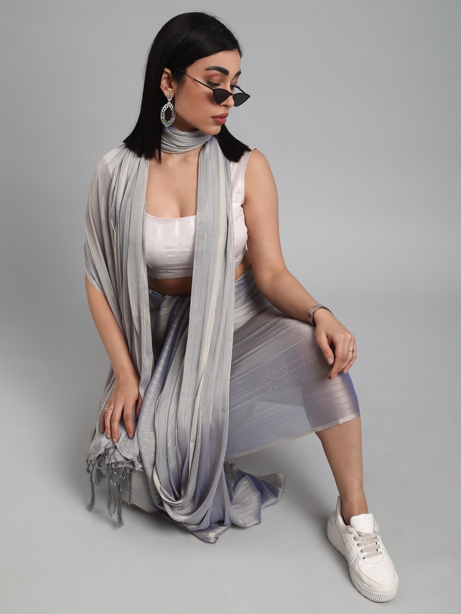 Women's Poly Georgette Grey Solid Designer Saree With Blouse Piece