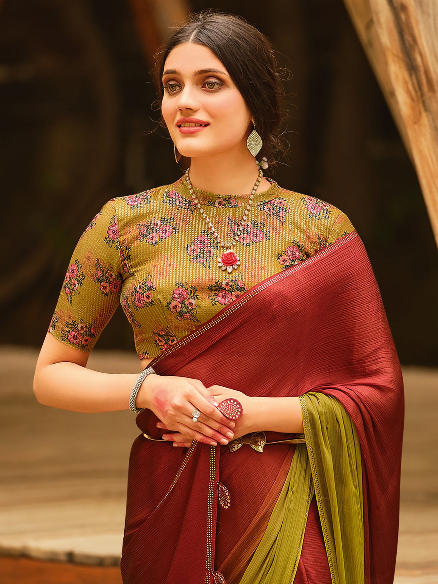 Women's Chiffon Maroon Embellished Celebrity Saree With Blouse Piece