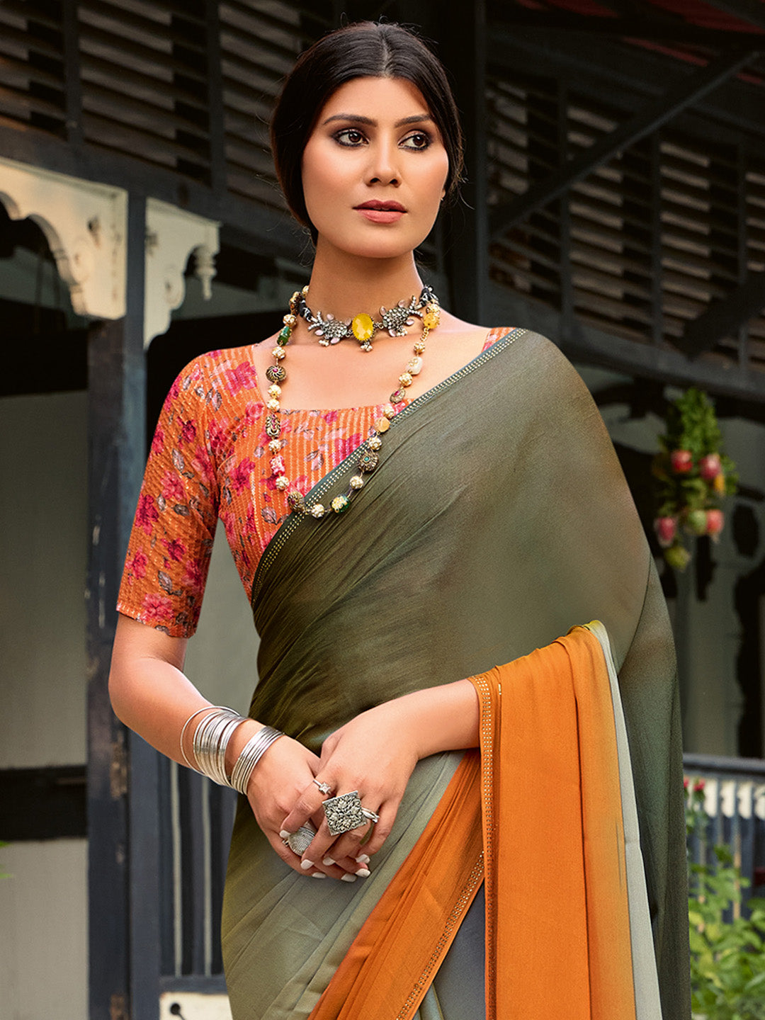 Women's Chiffon Sea Green Embellished Celebrity Saree With Blouse Piece